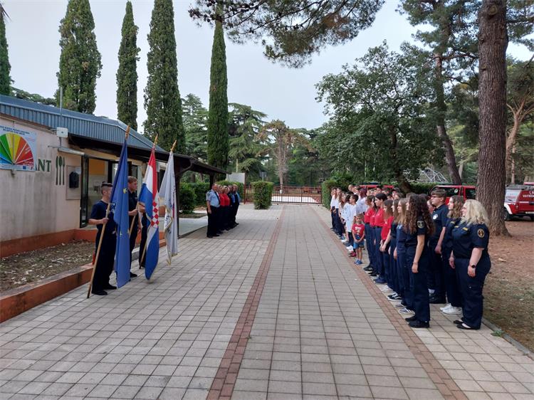 Slika /slike/Otvaranje 26. Kampa vatrogasne mladeži.jpg